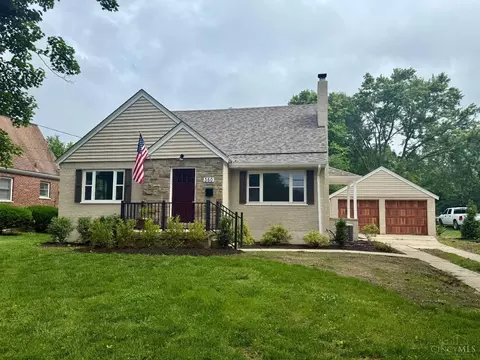 350 Sharon Rd, Glendale, OH 45246