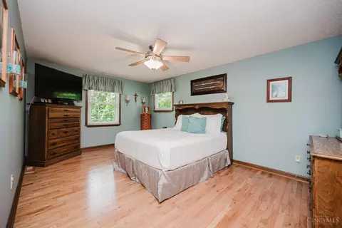 Bedroom - 1184 Locust Corner Rd, Cincinnati, OH 45245 photo 1 of 9