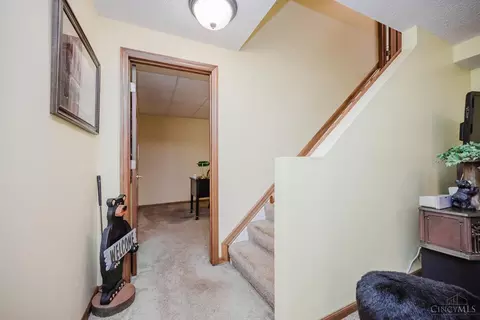 Entry Way - 1184 Locust Corner Rd, Cincinnati, OH 45245 photo 3 of 3