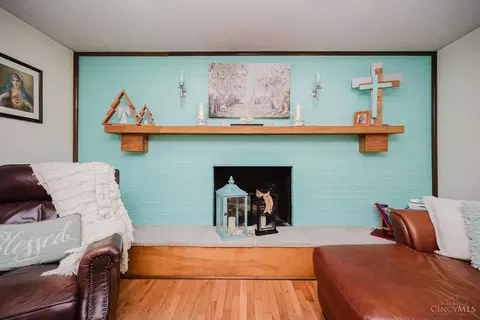 Living - 1184 Locust Corner Rd, Cincinnati, OH 45245 photo 5 of 5