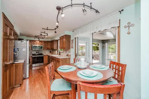 Dining - 1184 Locust Corner Rd, Cincinnati, OH 45245 photo 4 of 5