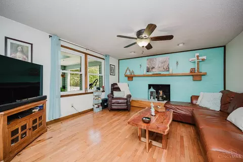 Living - 1184 Locust Corner Rd, Cincinnati, OH 45245 photo 4 of 5