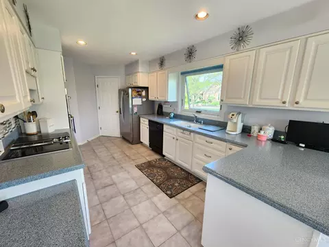 7534 Pickway Dr, Cincinnati, OH 45233 photo 7
