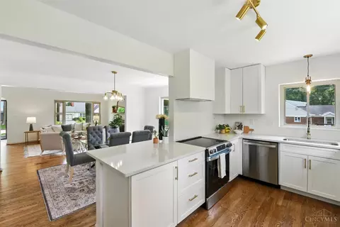 Kitchen - 5960 Winnetka Dr, Cincinnati, OH 45236 photo 3 of 3