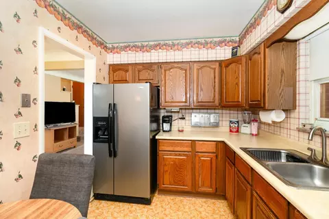 Kitchen - 1475 Larann Ln, Cincinnati, OH 45231 photo 1 of 1