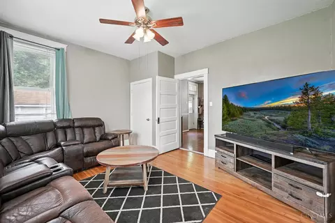 Living - 314 Pearl St, Reading, OH 45215 photo 4 of 4