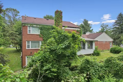 Exterior - 435 Lafayette Ave, Cincinnati, OH 45220 photo 5 of 9