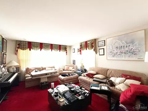 Living - 435 Lafayette Ave, Cincinnati, OH 45220 photo 1 of 5