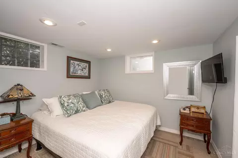 Bedroom - 7506 Mingo Ln, Madeira, OH 45243 photo 6 of 6