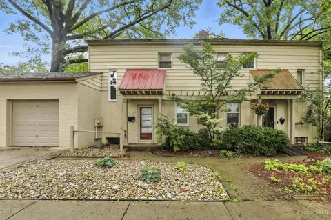 110 Burley Cir, Greenhills, OH 45218