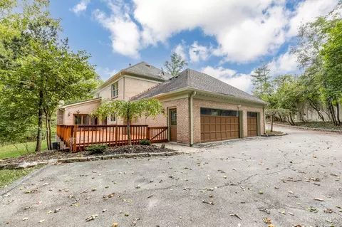 Exterior - 8931 Terwilligers Trl, Montgomery, OH 45249 photo 7 of 13