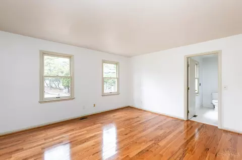 Bedroom - 8931 Terwilligers Trl, Montgomery, OH 45249 photo 5 of 6