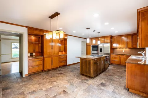 Kitchen - 8931 Terwilligers Trl, Montgomery, OH 45249 photo 1 of 9