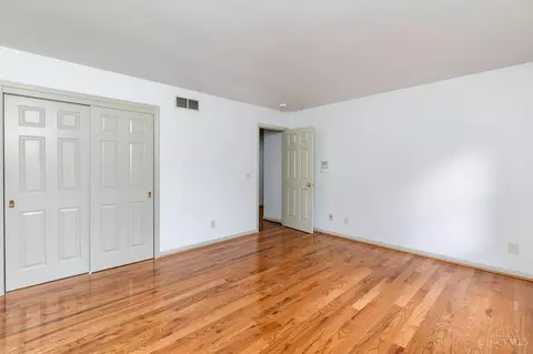 Bedroom - 8931 Terwilligers Trl, Montgomery, OH 45249 photo 4 of 6