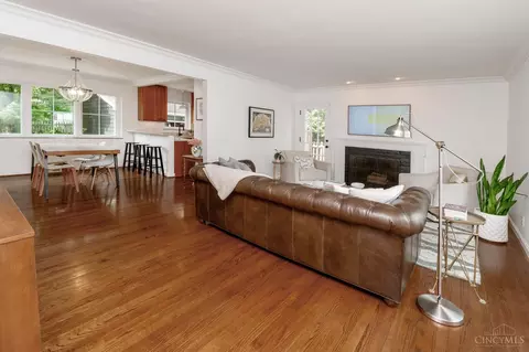Living - 3449 Uright Pl, Cincinnati, OH 45208 photo 2 of 4