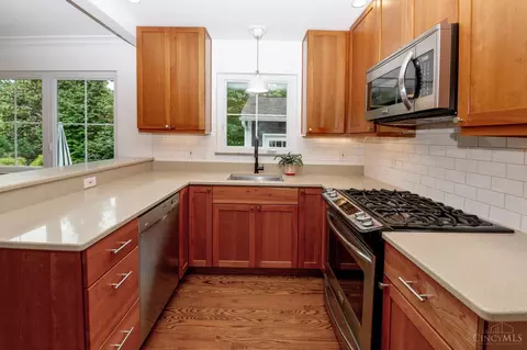 Kitchen - 3449 Uright Pl, Cincinnati, OH 45208 photo 3 of 4