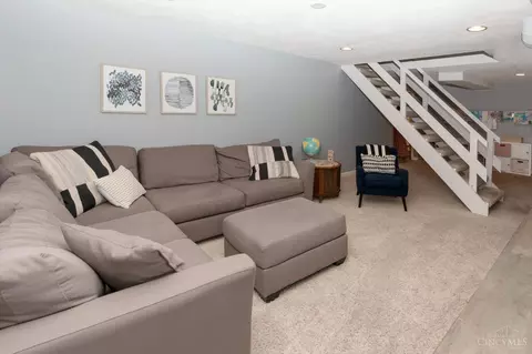 Living - 3449 Uright Pl, Cincinnati, OH 45208 photo 4 of 4