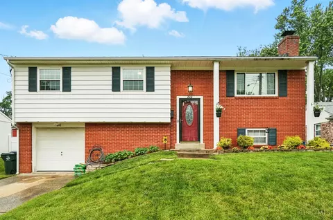 848 Hanson Dr, Forest Park, OH 45240