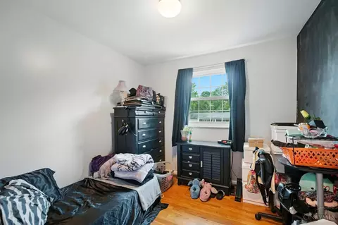 Bedroom - 848 Hanson Dr, Forest Park, OH 45240 photo 2 of 4