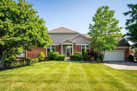 932 Grand Cypress Ct, Cincinnati, OH 45245