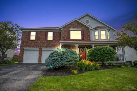 1988 Crest Rd, Forest Park, OH 45240