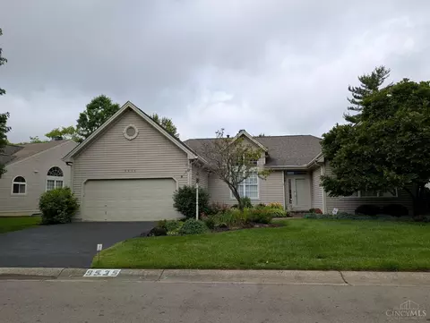 9535 Lake View Dr, Loveland, OH 45140