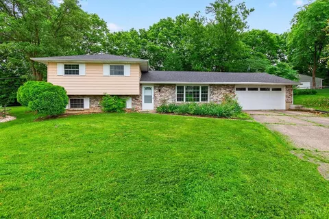 2544 Highwood Dr, Fairfield, OH 45014