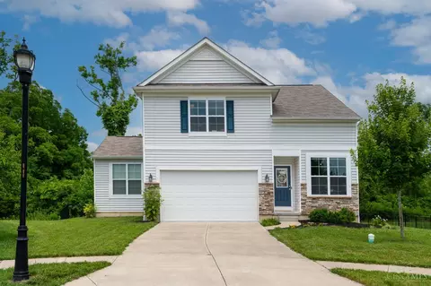 10166 Arnold Dr, Woodlawn, OH 45215