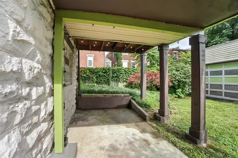 Exterior - 343 Ada St, Cincinnati, OH 45219 photo 13 of 18