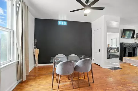 Dining - 343 Ada St, Cincinnati, OH 45219 photo 1 of 3