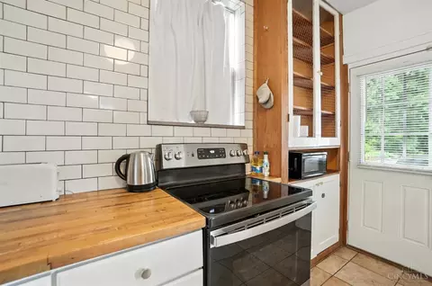 Kitchen - 343 Ada St, Cincinnati, OH 45219 photo 5 of 7