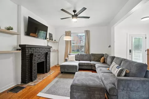 Living - 343 Ada St, Cincinnati, OH 45219 photo 2 of 3