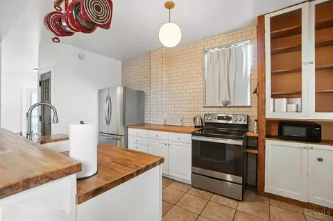 Kitchen - 343 Ada St, Cincinnati, OH 45219 photo 2 of 7