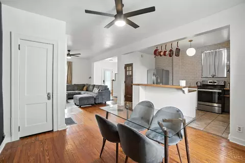 Dining - 343 Ada St, Cincinnati, OH 45219 photo 3 of 3