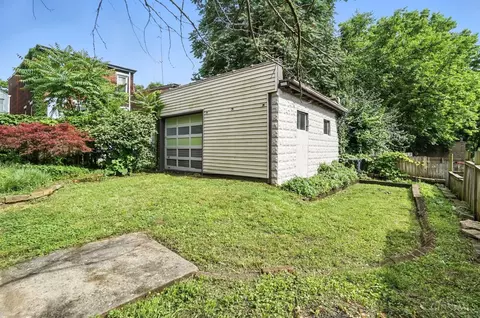 Exterior - 343 Ada St, Cincinnati, OH 45219 photo 15 of 18