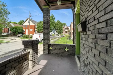 Exterior - 343 Ada St, Cincinnati, OH 45219 photo 6 of 18