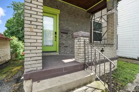 Exterior - 343 Ada St, Cincinnati, OH 45219 photo 4 of 18