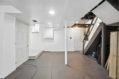 Entry Way - 343 Ada St, Cincinnati, OH 45219 photo 11 of 11