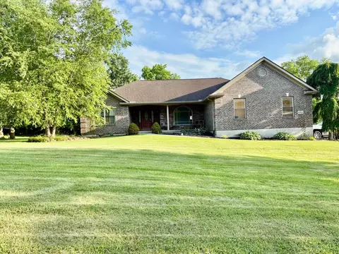 6263 Woodwind Ct, Middletown, OH 45044