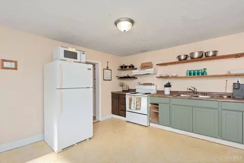 Kitchen - 3722 Coon Ave, Williamsburg, OH 45176 photo 1 of 3