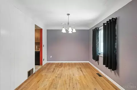 969 Glenna Dr, Cincinnati, OH 45238 photo 8