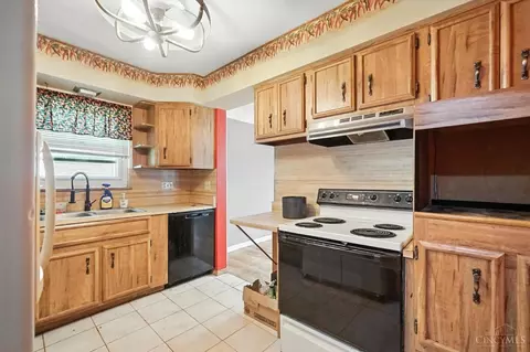 969 Glenna Dr, Cincinnati, OH 45238 photo 11