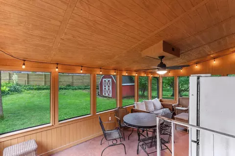 Exterior - 1465 Dordine Ln, Cincinnati, OH 45231 photo 4 of 9