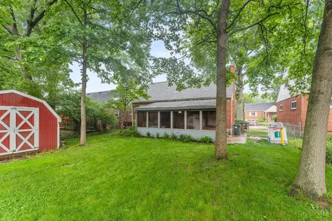 Exterior - 1465 Dordine Ln, Cincinnati, OH 45231 photo 6 of 9