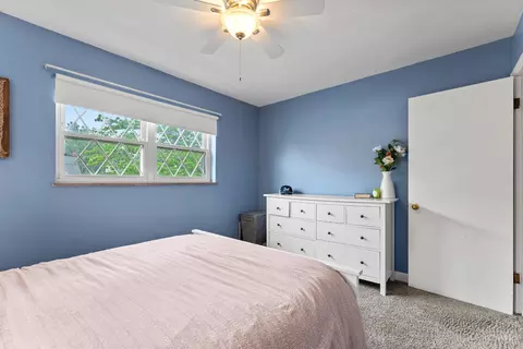 Bedroom - 1465 Dordine Ln, Cincinnati, OH 45231 photo 4 of 8