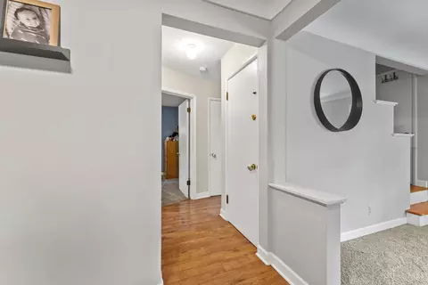 Entry Way - 1465 Dordine Ln, Cincinnati, OH 45231 photo 4 of 4