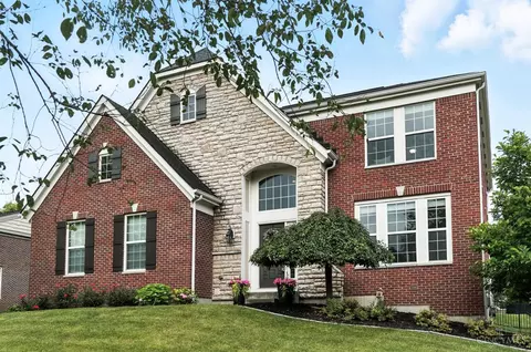 10285 Plantation Pointe Dr, Symmes Twp, OH 45140