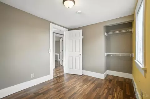 327 College Ave, Oxford, OH 45056