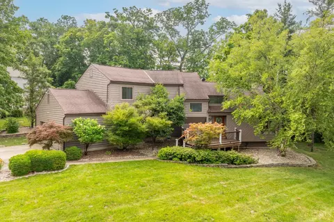 4211 Peppermill Ln, Blue Ash, OH 45242