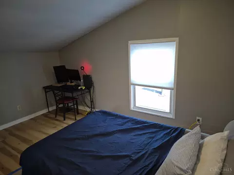 Bedroom - 955 Wells St, Cincinnati, OH 45205 photo 3 of 3